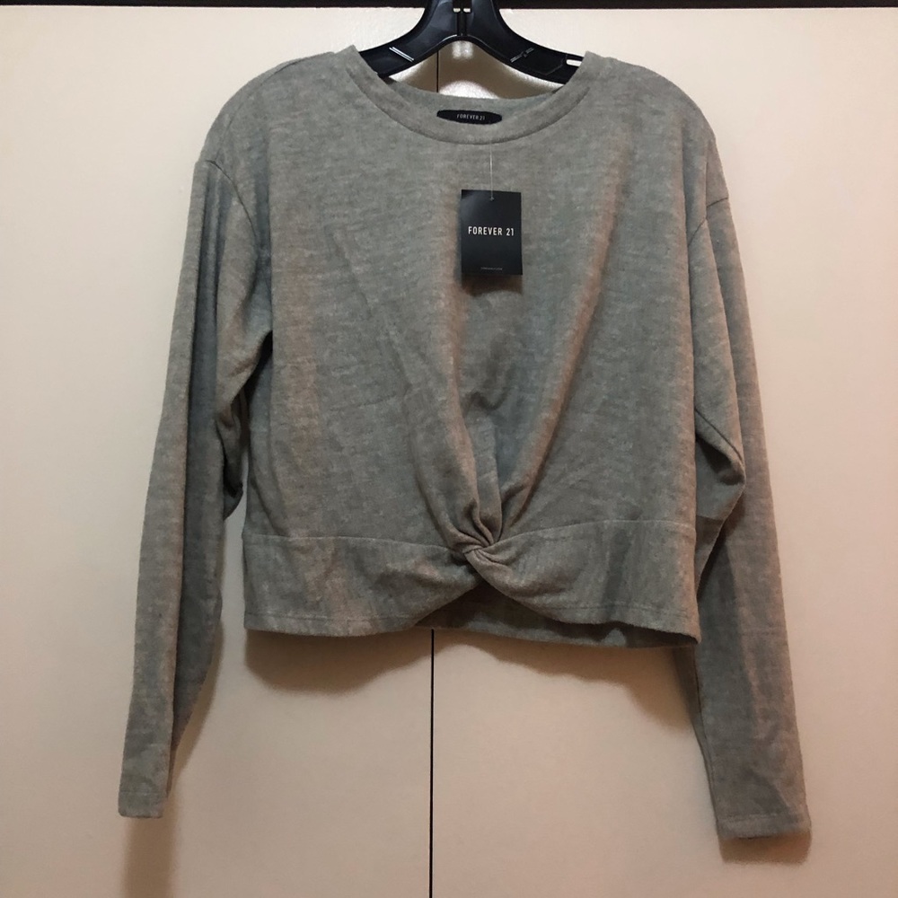 NWT $15 Forever 21 Long Sleeve Twist Hem Knit Top in "Sage" - size Small!
